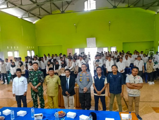 
 Dilantik, 192 Pengawas Tempat Pemungutan Suara (PTPS) Se-Kecamatan Jerowaru pada Pemilu 2024 dilantik di aula kantor camat Jerowaru, Senin, 22 Januari 2024.