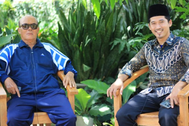 
 Mantan Bupati Lombok Timur, Dr. Moch Ali Bin Dachlan (Ali BD bersama Karomi Caleg DPRD Provinsi NTB Dapil 4 Partai Demokrat Nomor urut 6