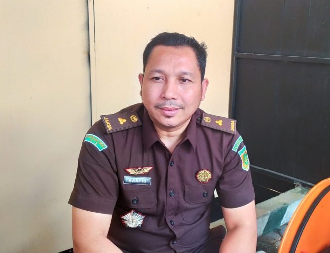 
 Foto: Kepala Seksi Intelijen (Intel) Kejari Lombok Timur, Lalu Muhammad Rasyidi