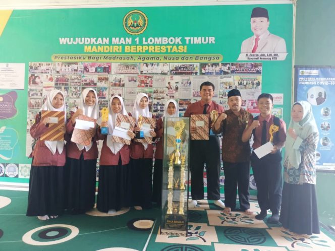 
 Foto : Siswa Man 1 Lotim berhasil meraih juara pada lomba olimpiade Bahasa Inggris tingkat Provinsi NTB yang digelar Universitas Hamzanwadi Pancor pada 20 sd 22 Mei 2024.