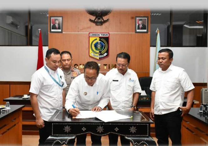 
 Tim Satuan Tugas Khusus (Satgasus) Pencegahan Korupsi Polri, Herbert Nababan bersama rombongan mengunjungi Kabupaten Lombok Timur, Rabu (15/5).