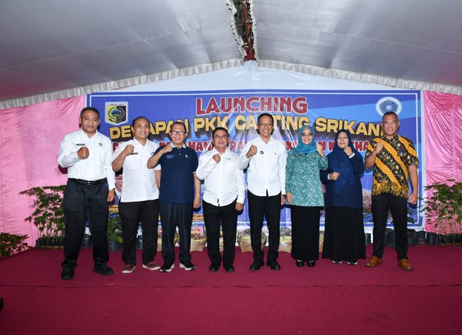 
 Pj. Bupati Lombok Timur, H. M. Juaini Taofik, secara resmi meluncurkan program inovatif yang bertujuan untuk mendorong masyarakat menerapkan pola konsumsi pangan B2SA guna meningkatkan kualitas konsumsi pangan masyarakat dalam rangka upaya menurunkan angka stunting