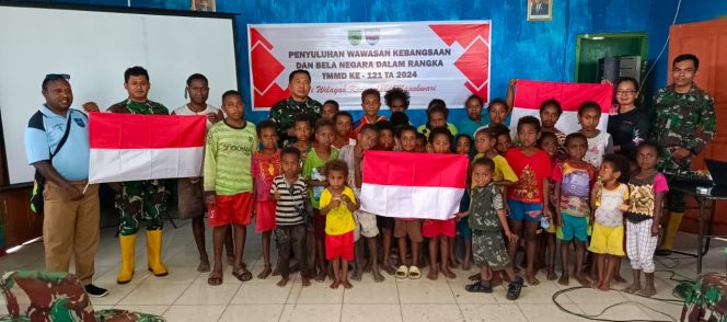 
 Masyarakat Kampung Kwau Dibekali Wasbang Dan Belneg Oleh Satgas TMMD Ke-121 Kodim 1801/Manokwari