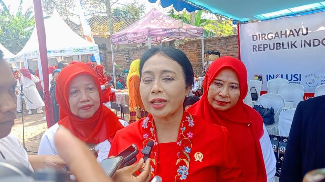 
 Menteri PPPA Sanjung Program TMMD ke 121 di Lotim