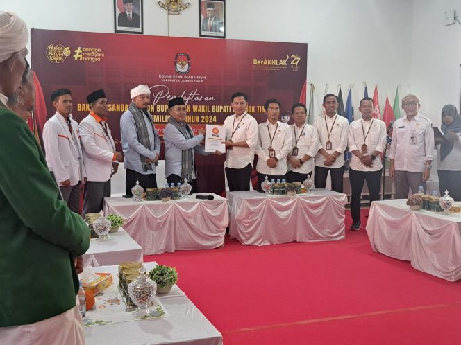 
 SJP – TGF Daftar Ke KPU, Anggota Dewan Gerindra Dari NW Tetap Dukung H Iron