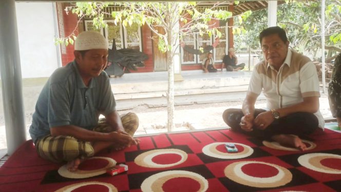 
 Foto : TGH Muh Nuh Halba menerima kunjungan dari pasangan Calon Bupati Lombok Timur H Haerul Warisin