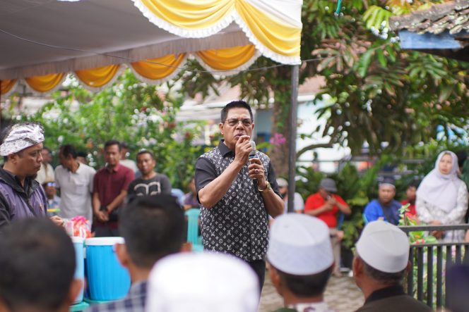 
 Foto : Bupati terpilih H Haerul Warisin menyapa Masyarakat Sakra pada hari Rabu kemarin.