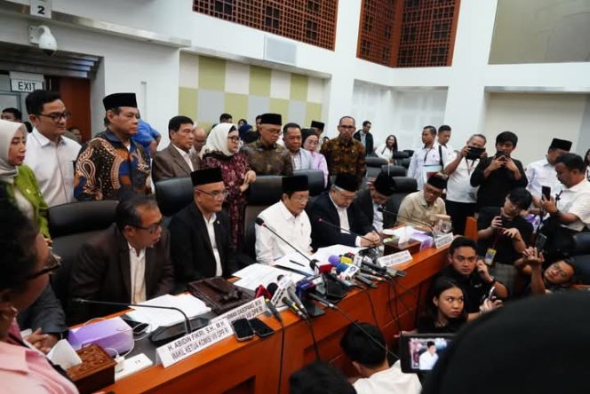 
 Kemenag dan Komisi VIII Sepakati Biaya Haji 2025 Turun, Jemaah Bayar Rerata Rp55,43 Juta