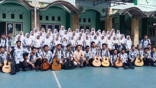 
 Foto : Siswa dan Siswi Man 1 Lombok Timur yang berhasil menorehkan prestasi di Periode Januari - Februari 2025
