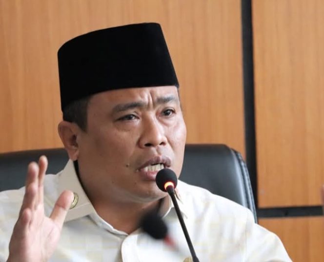 
 Foto : Kepala Kanwil Kemenag Prov NTB H. Zamroni Aziz