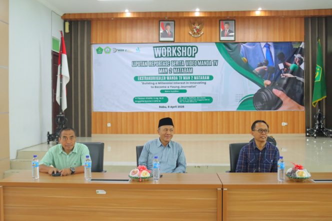 
 Anggota Komisi II DPR RI dari Fraksi Partai NasDem, H. Fauzan Khalid mengunjungi sekolah Madrasah Aliyah Negeri (MAN) 2 Mataram, Rabu (9/4). Kunjungan ke sekolah unggulan ini sekaligus untuk membuka resmi kegiatan pelatihan jurnalsitik bagi siswa dan siswi MAN 2 Mataram.