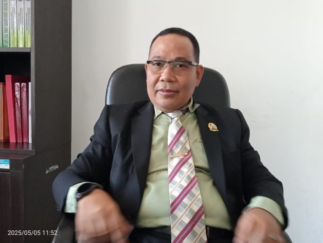 
 Foto : Anggota Komisi 2 DPRD Lombok Timur Husni Mubarak