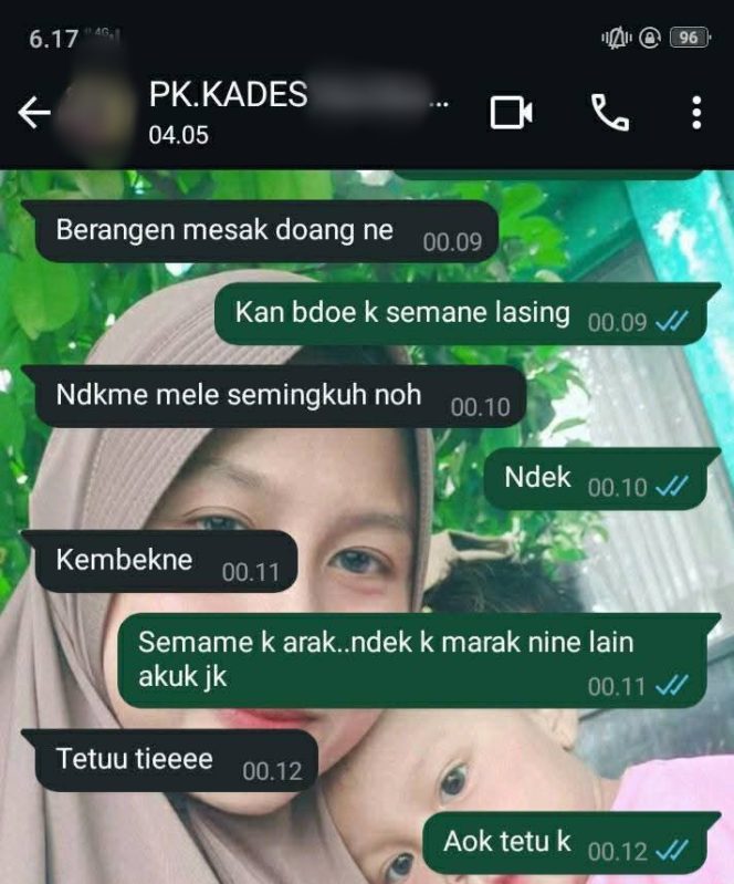 
 Foto : Salah satu potongan percakapan kepala desa yang mengajak warganya yang merupakan istri orang selingkuh 