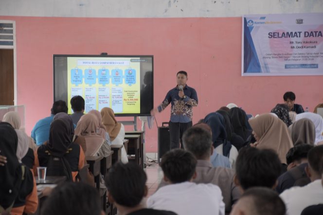 
 Foto : SMKN 1 Keruak menggelar sosialisasi ke orang tua Siswa dalam rangka program magang ke jepang