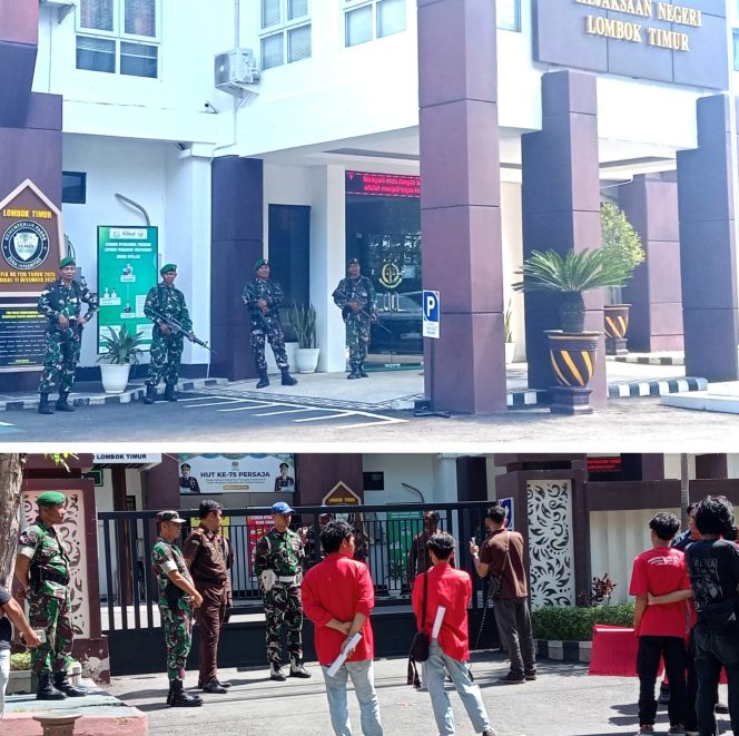 
 Foto: Sejumlah anggota TNI yang mengamankan aksi unjuk rasa di kantor kejaksaan lombok timur pada hari selasa (12/05)