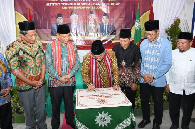 
 Menteri Pendidikan DasMendikdasmen RI Resmikan Digitalisasi dan Revitalisasi 351 Sekolah se NTB. 