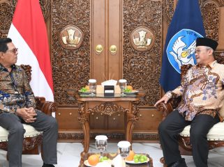 Foto : Bupati Lombok Timur H Haerul Warisin bertemu mendikdasmen Abdul Mu'ti di Jakarta selasa (02/06). 