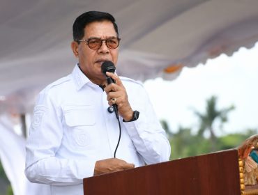 Foto : Bupati Lombok Timur H Haerul Warisin 