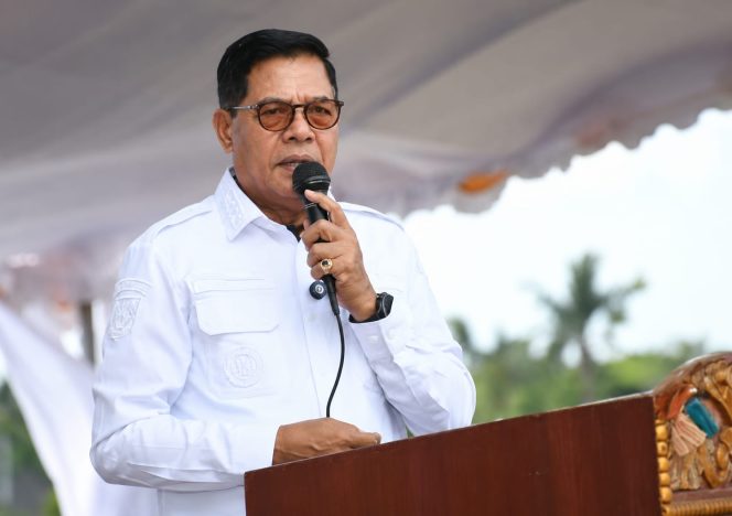 
 Foto : Bupati Lombok Timur H Haerul Warisin 