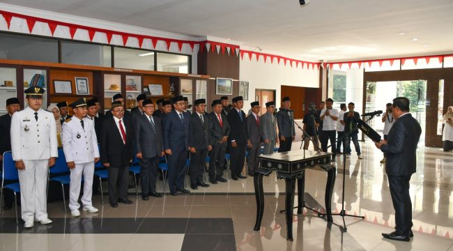 Foto : Bupati Lombok Timur H Haerul Warisin melantik 32 pejabat demi kemajuan lombok timur 
