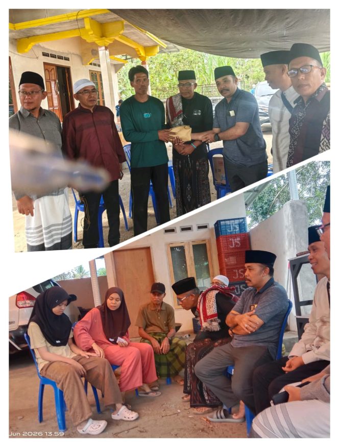 
 Kadis Dikbud Lotim Serahkan Santunan 20 Jutaan pada Siswa yang Meninggal