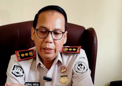 Foto : Kepala l
Kantor Emigrasi lombok timur Iqbal Rifai 