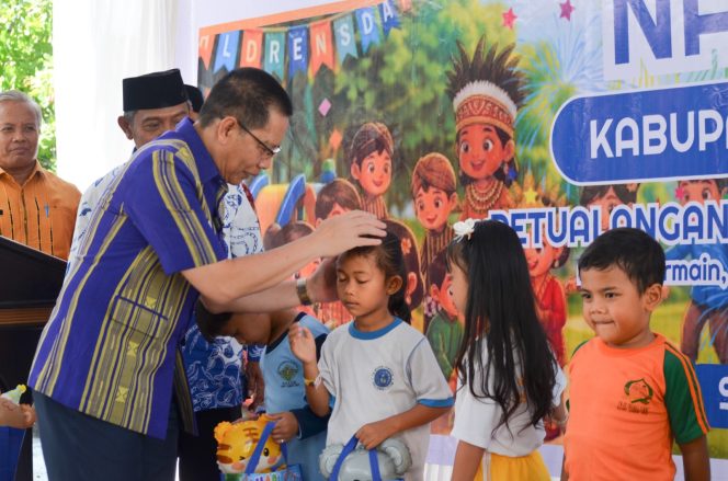 
 Foto: Wakil bupati lombok timur H Edwin Hadiwijaya menghadiri pembukaan peringatan Hari Anak Nasional (HAN) Tahun 2026 tingkat Kabupaten Lombok Timur yang mengusung tema 
