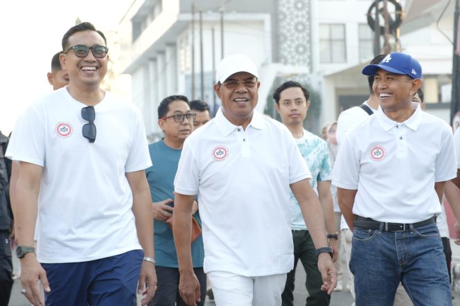 
 Foto : Bupati Lombok Timur H. Haerul Warisin saat menghadiri peringatan Hari Bakti Dokter Indonesia (HBDI) ke-118 pada Ahad, 26 Juli 2025 di Lapangan Tugu, Selong.