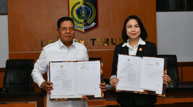 Foto : Bupati Lombok Timur H. Haerul Warisin dalam acara penandatanganan MoU antara Pemda Lombok Timur dengan Kejari Lombok Timur pada hari Rabu ( 29/07).