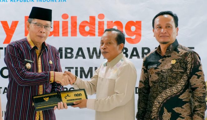 
 Lombok Timur dan Sumbawa Barat Perkuat Sinergi Kendalikan Inflasi Lewat Capacity Building TPID