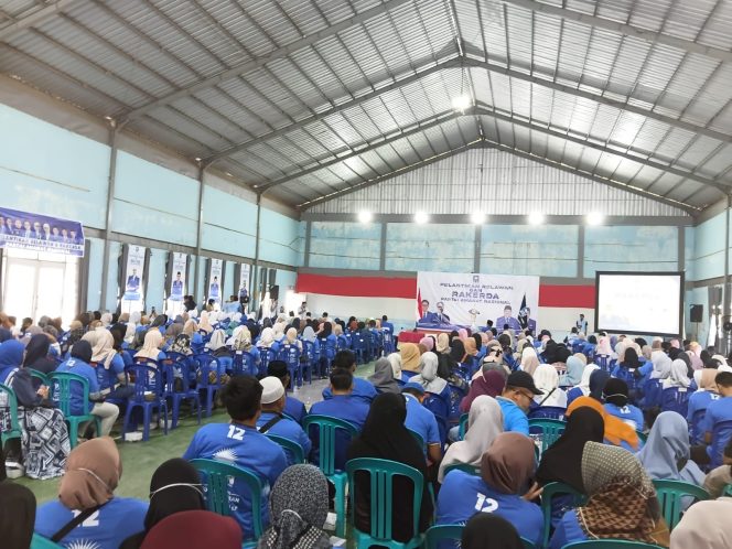 
 Wujudkan “PAN Bantu Rakyat”, Edwin Ajak 500 Relawan PAN Menjadi Agen Perlinsos