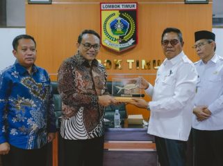 Foto : Pemerintah Kabupaten Lombok Timur menerima kunjungan kerja rombongan Pemerintah Kabupaten Pati, Jawa Tengah, di Ruang Rapat Bupati Lombok Timur, pada Rabu, 28 Oktober 2026.