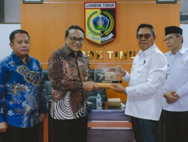 Foto : Pemerintah Kabupaten Lombok Timur menerima kunjungan kerja rombongan Pemerintah Kabupaten Pati, Jawa Tengah, di Ruang Rapat Bupati Lombok Timur, pada Rabu, 28 Oktober 2026.