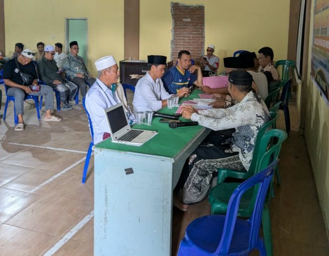
 Foto : Muhammad Jaelani resmi mendaftar sebagai calon kepala desa montong beter pada hari senin (19/010).